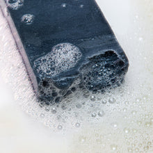 Cargar imagen en el visor de la galería, Jabón Facial Detox - Carbón Activo